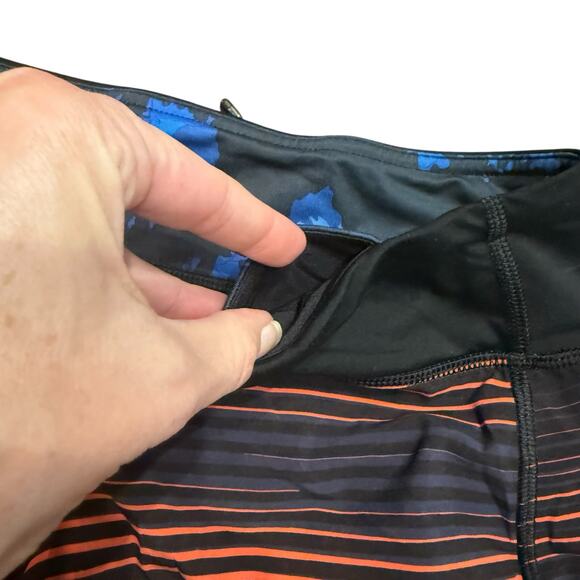 Lululemon Athletics Women’s Run Speed shorts, stripes, Size 4 - Picture 2 of 5